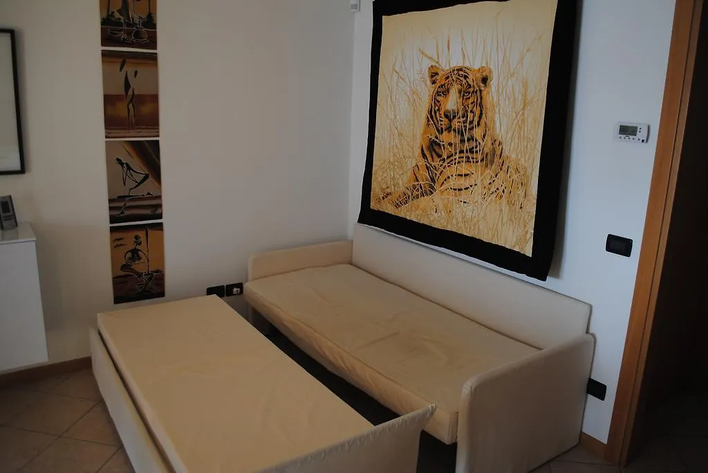 Il Canaletto Apartment Sirmione 0*,